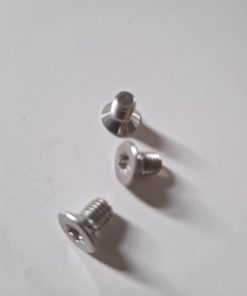 Replacement screws for hoof trimming disc.